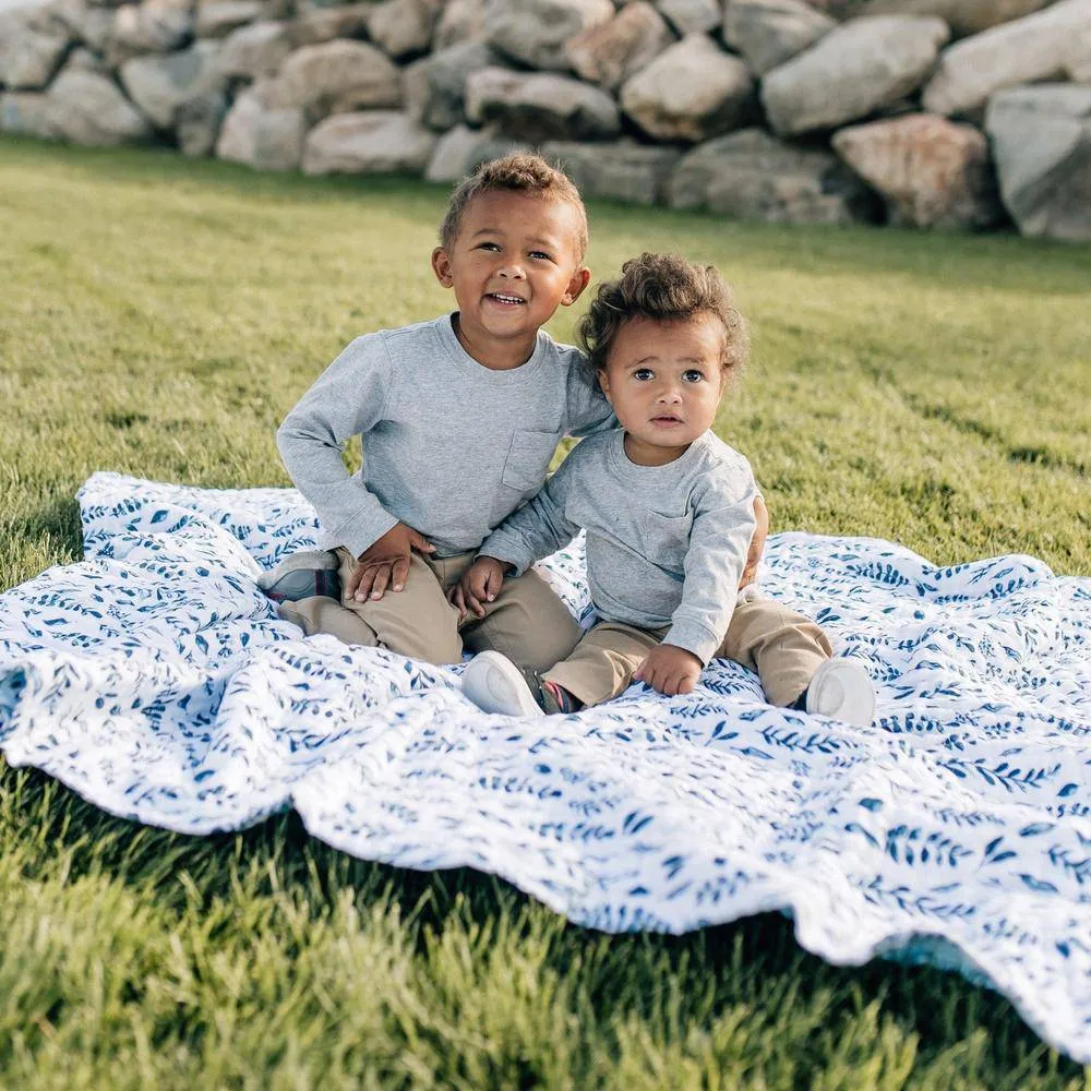 Blue Leaves   Cornflower Classic Muslin Super Snuggle Blanket