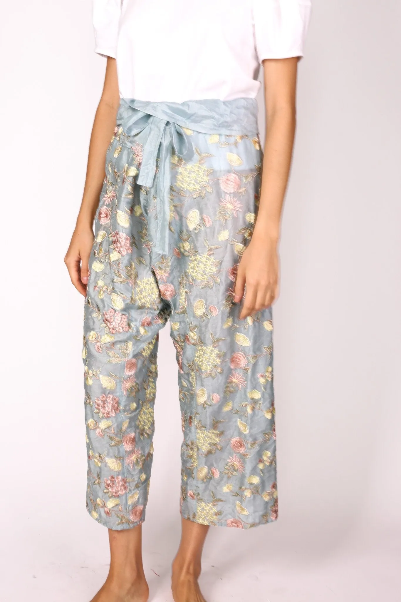 EMBROIDERED FISHERMAN PANTS MAYU