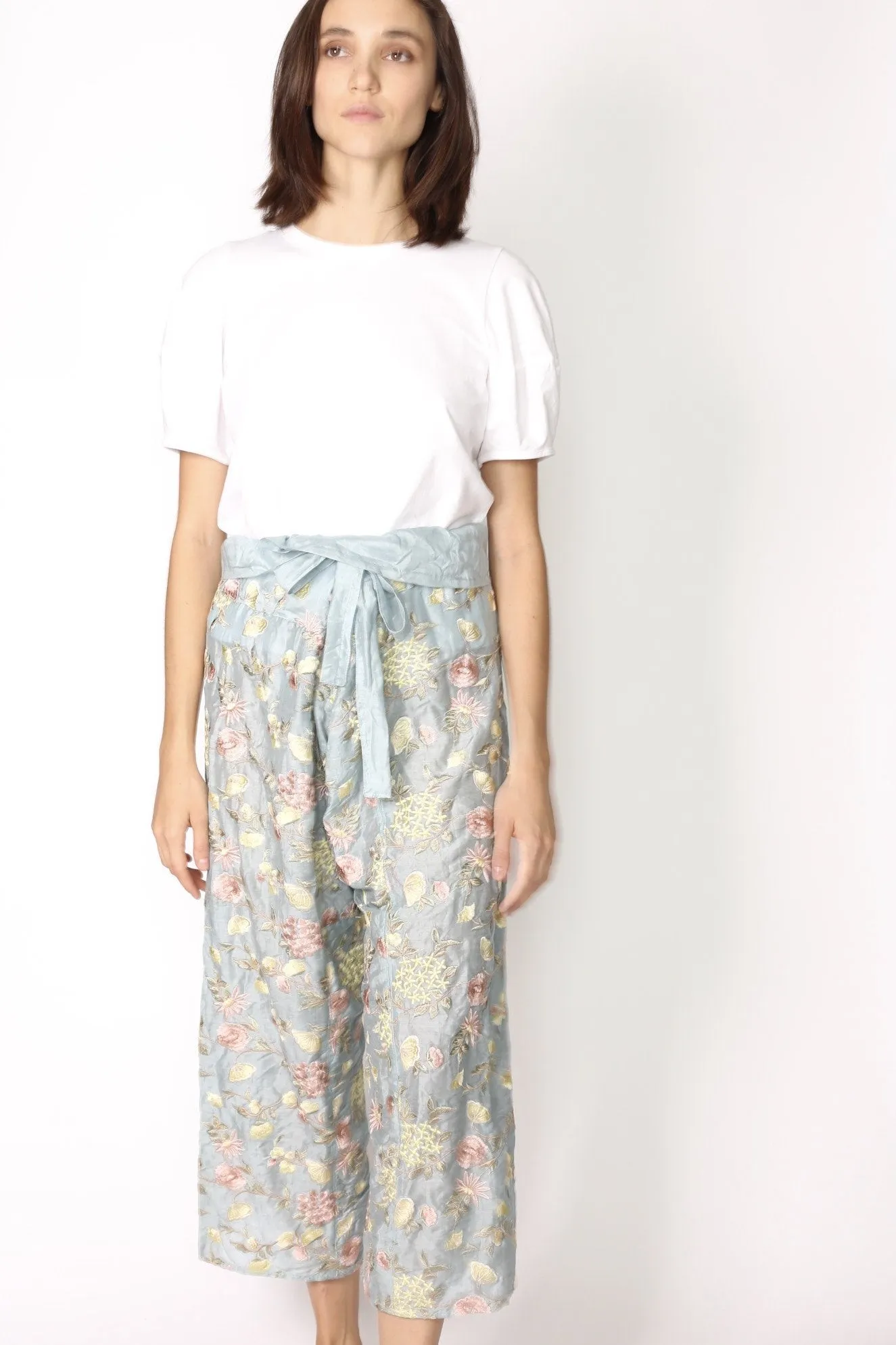 EMBROIDERED FISHERMAN PANTS MAYU