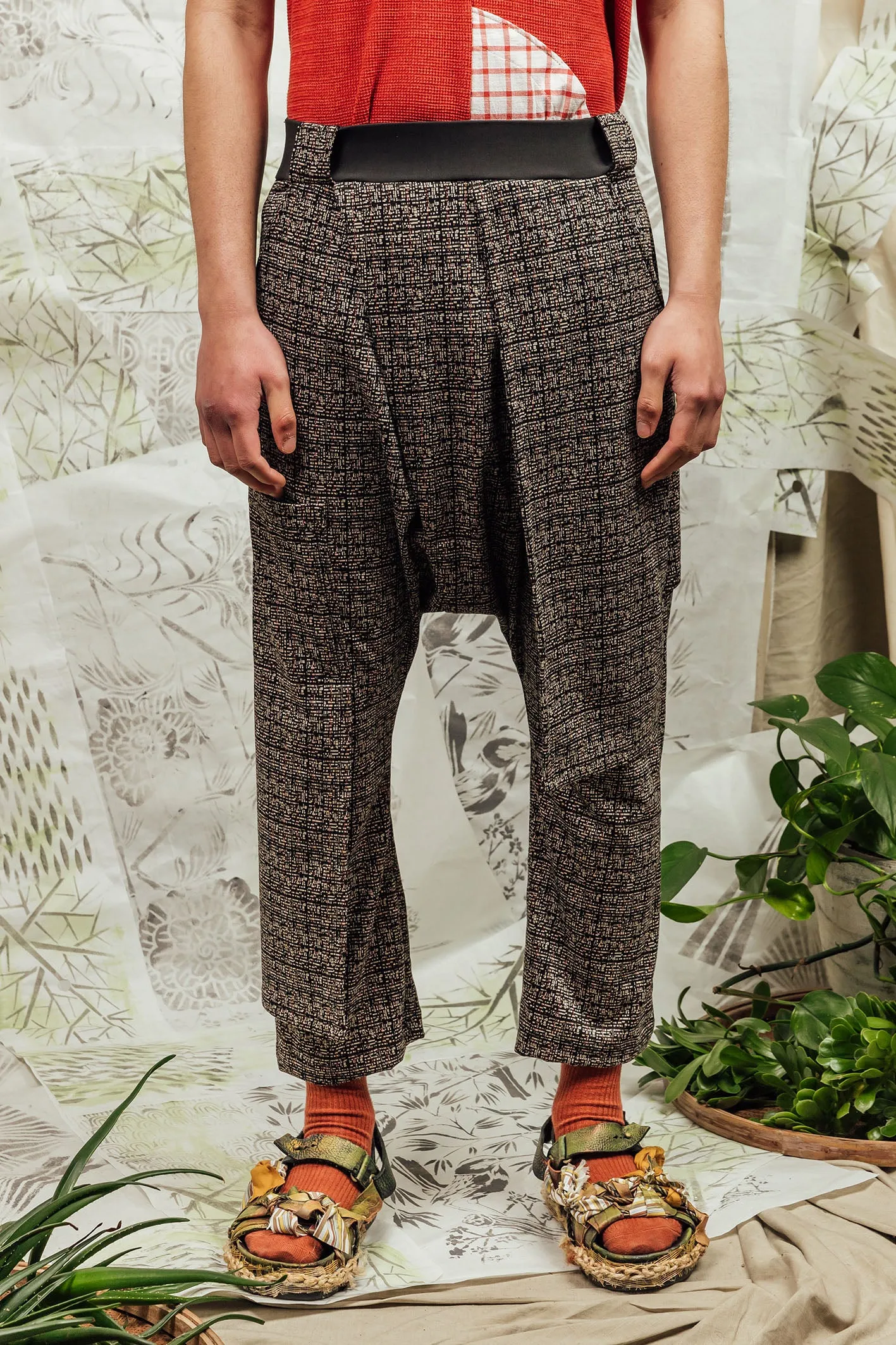 SL24 ADRIA DROP CRUTCH PANTS - ABSTRACT TAMARIND